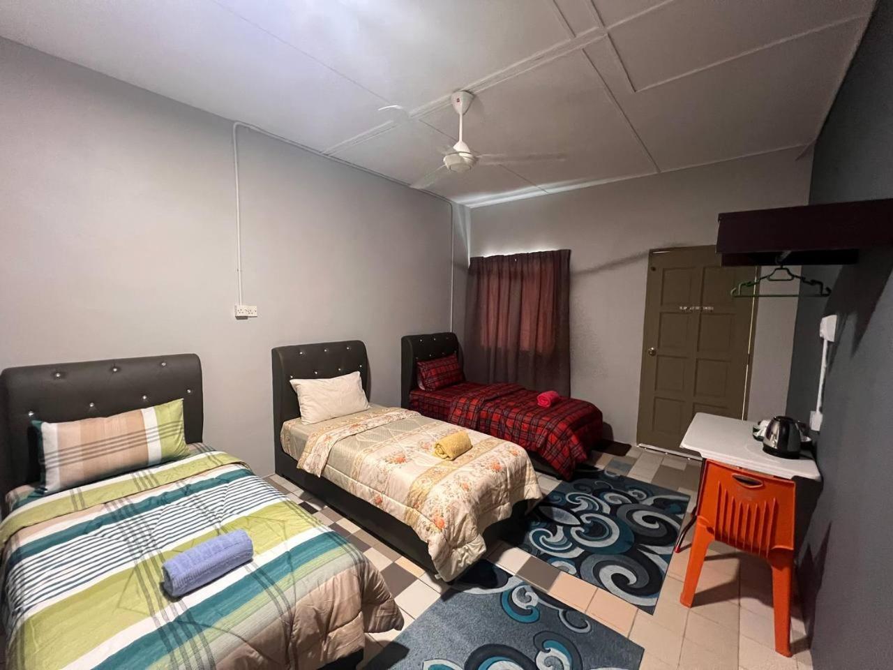 Hotel Putra Sentosa Retreat Camp, Sematan Zimmer foto