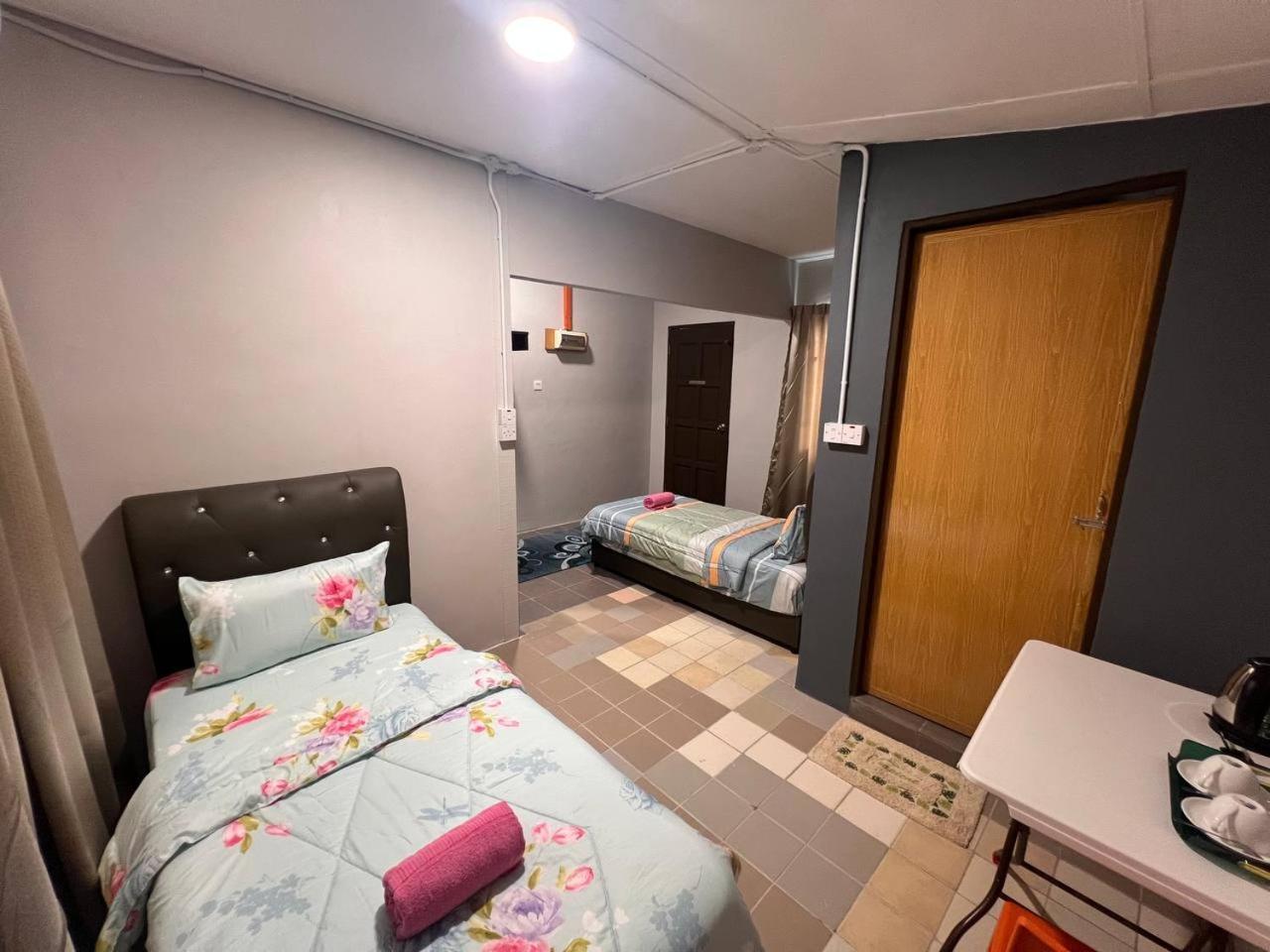 Hotel Putra Sentosa Retreat Camp, Sematan Zimmer foto