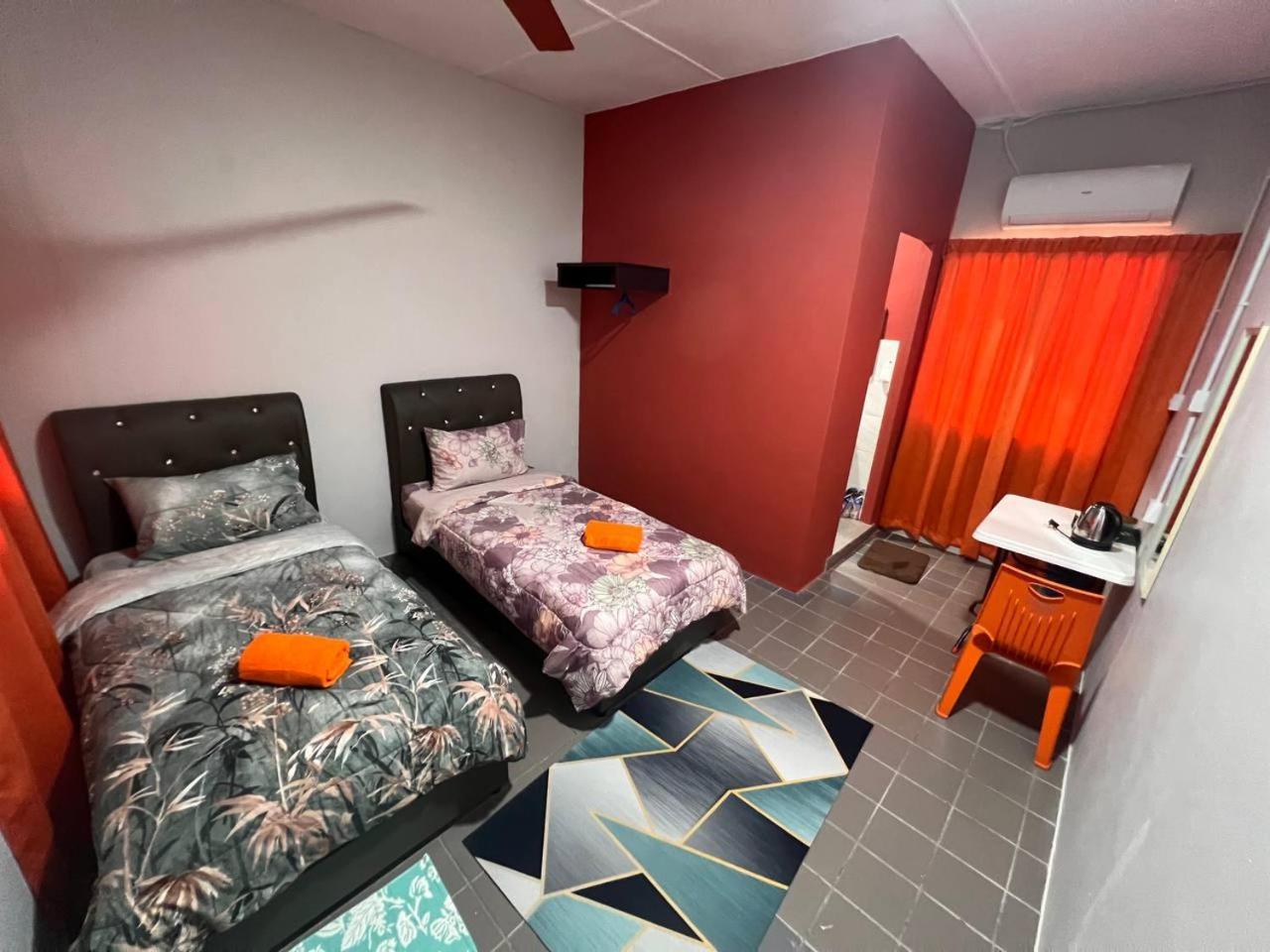 Hotel Putra Sentosa Retreat Camp, Sematan Zimmer foto