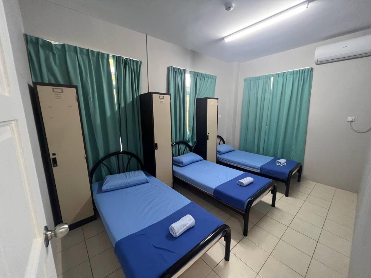 Hotel Putra Sentosa Retreat Camp, Sematan Zimmer foto