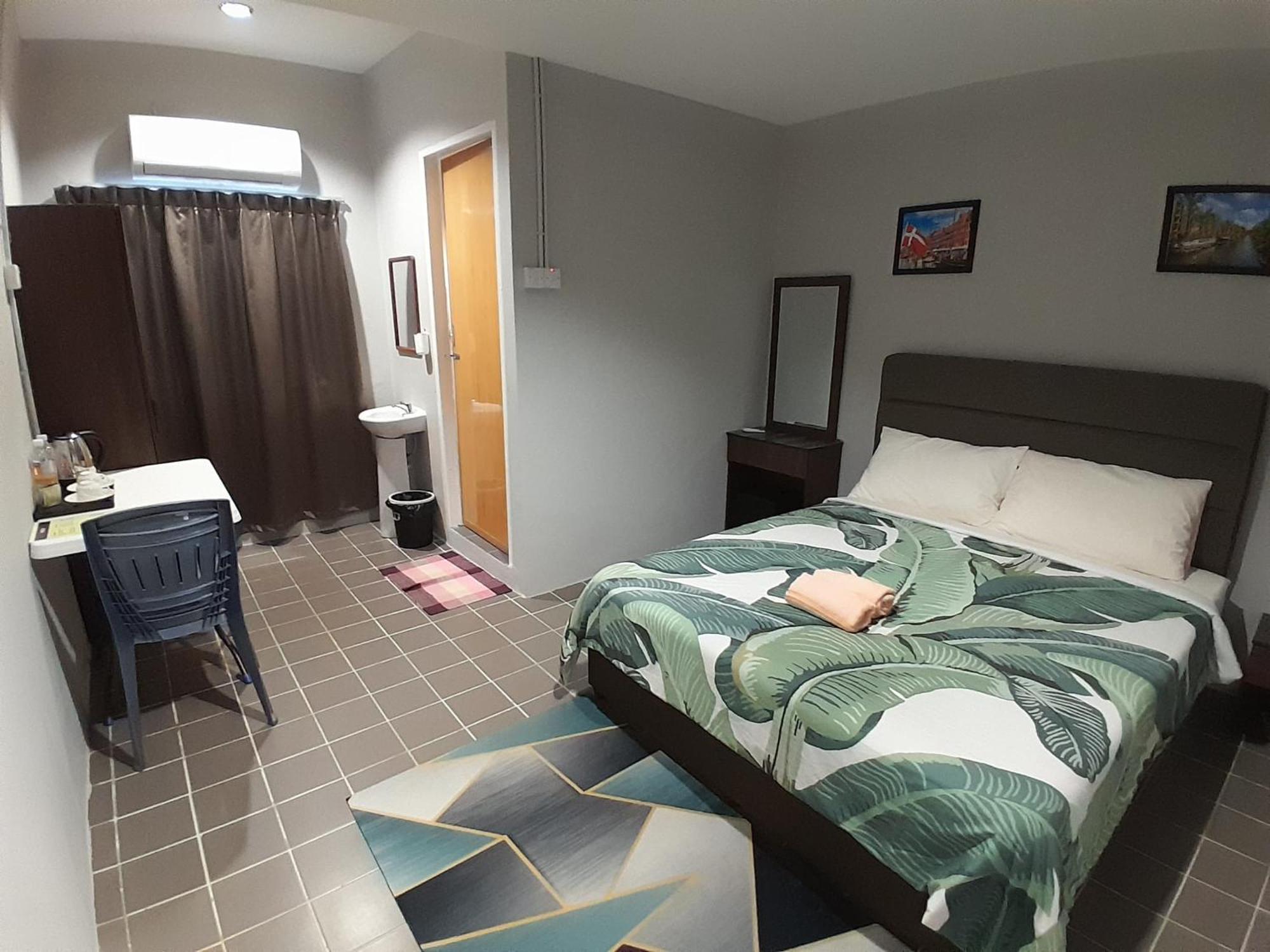 Hotel Putra Sentosa Retreat Camp, Sematan Zimmer foto